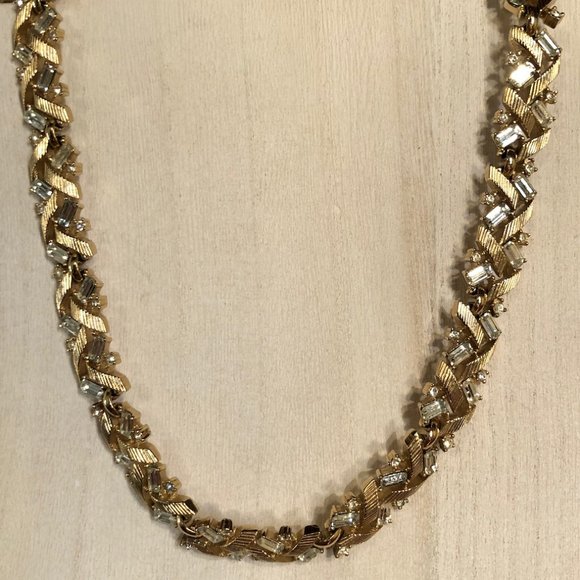 Crown Trifari Jewelry - Vintage Crown Trifari Gold Tone "X" Link Necklace With Diamond Rhinestones